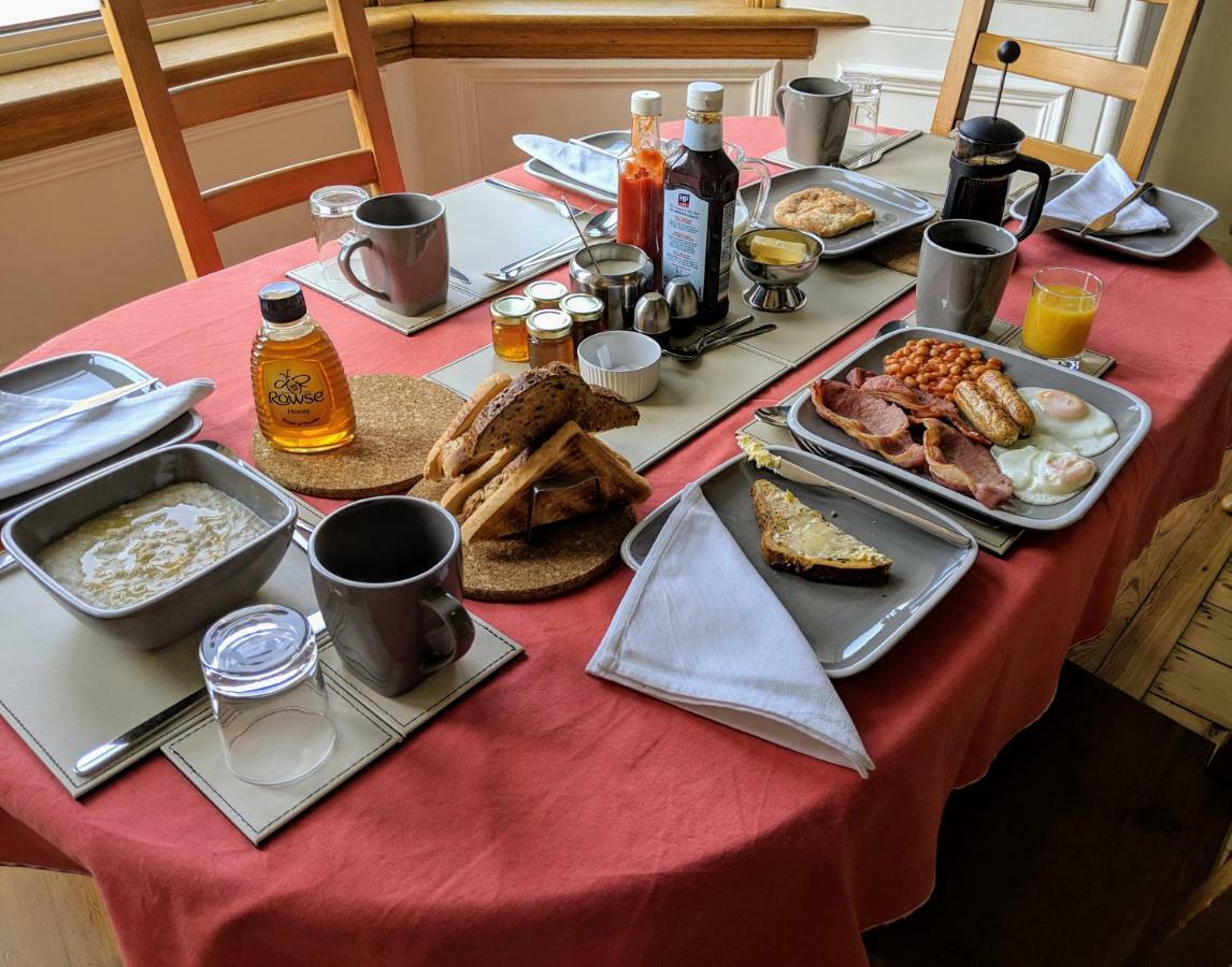 Falcon Crest Guest House Единбург Екстериор снимка